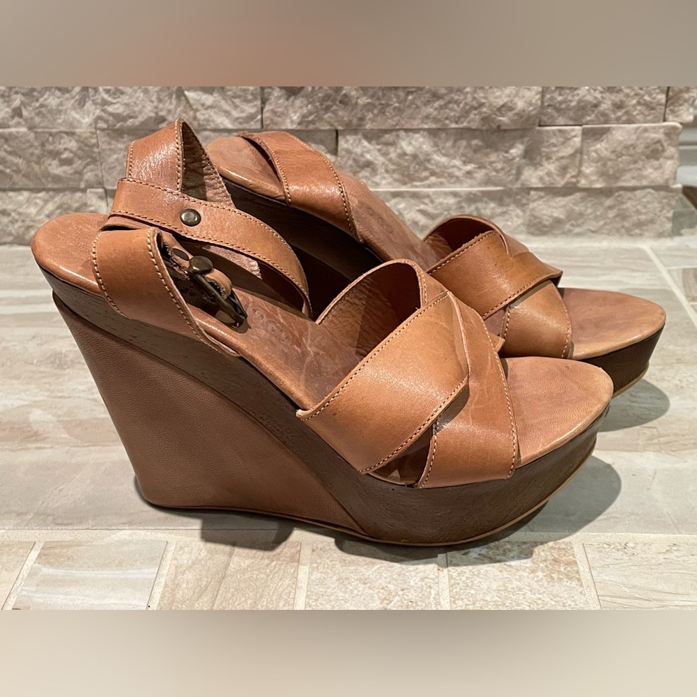 Savio 1969 made in Italy brown leather wedge platform sandals. Retro style.